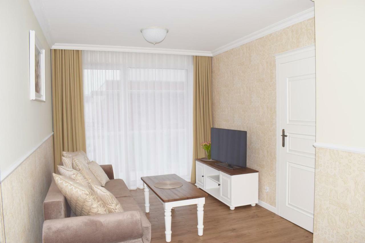 Ferienwohnung Kolobrzeg Apartament 2 Pokojowy Bursztynowe Exterior foto